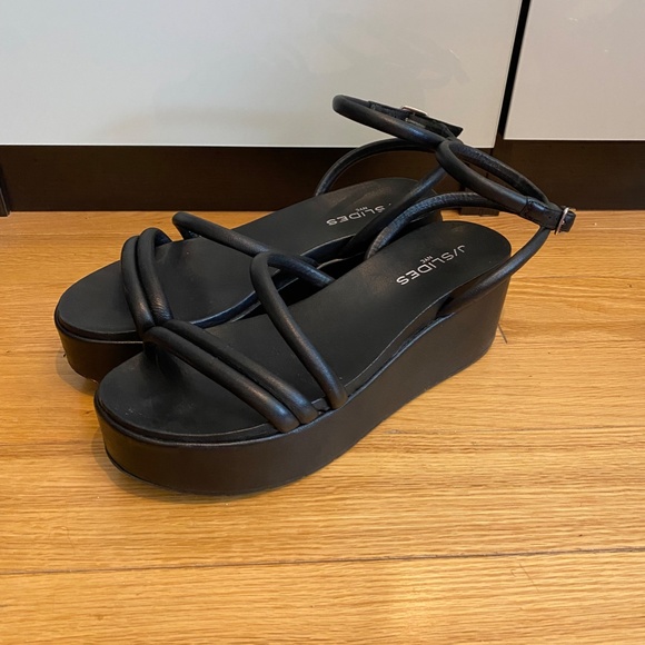 J/Slides Quilted Platform Sandal - Picture 2 of 5